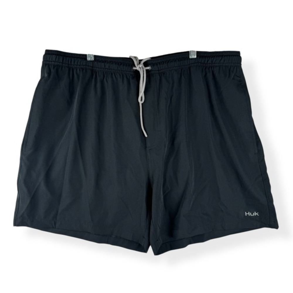 Huk Fishing Shorts Mens Size XXL Black Performance Athletic 5.5" Inseam NEW